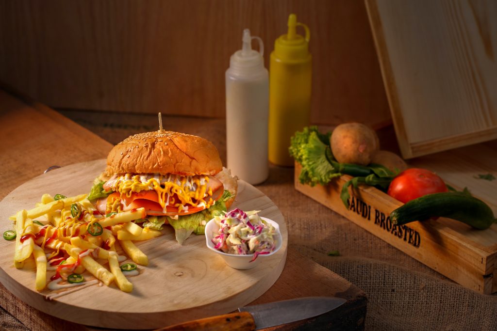 Nicht der Fleißigste macht Karriere... 8 Burger und Pommes